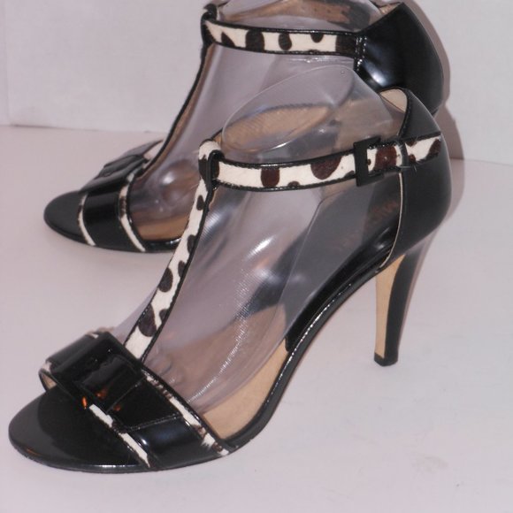 MICHAEL KORS BLACK AND WHITE SHOES SIZE 9.5 MEDIUM - Picture 3 of 8